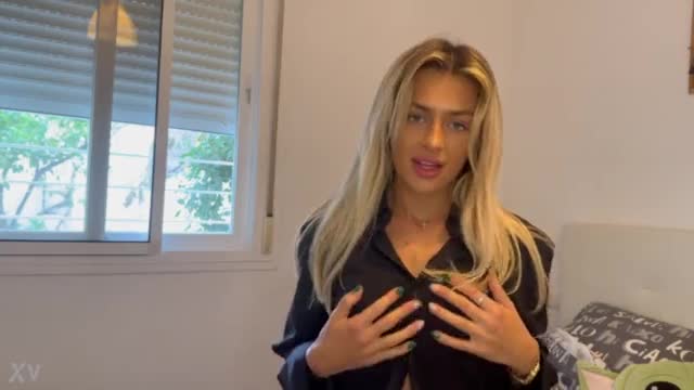 Naughty Blonde Escape - MOLLYVOLK