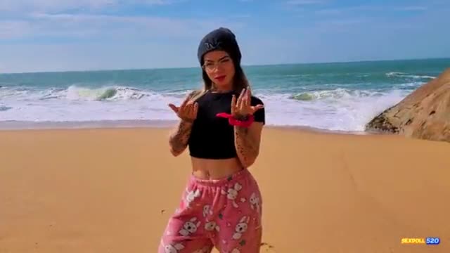 Beach Encounter: A Wild Exchange